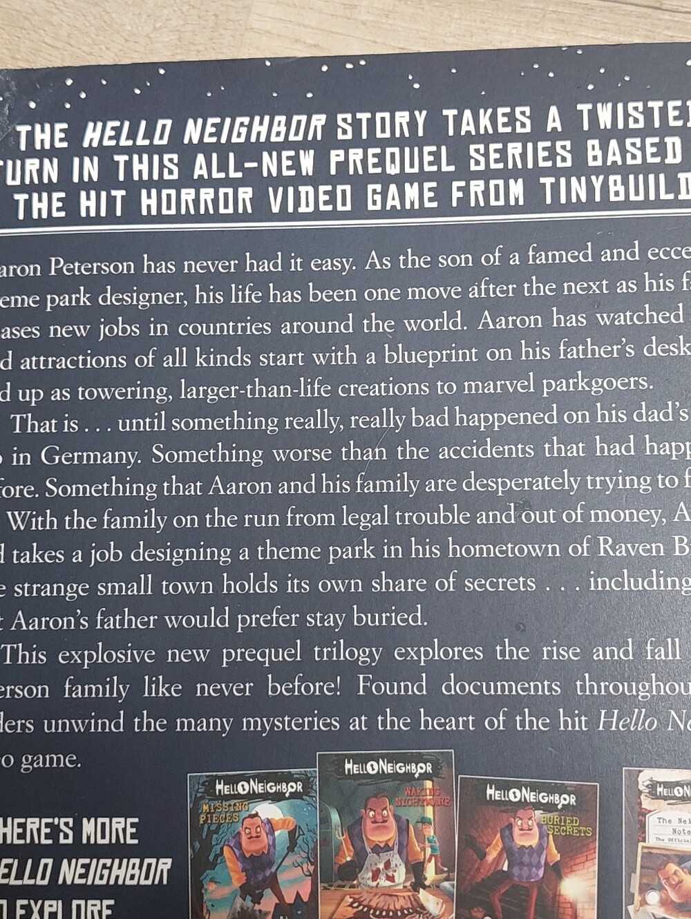 Hello Neighbor. Paperback Book 📖 - Picture 14 of 16